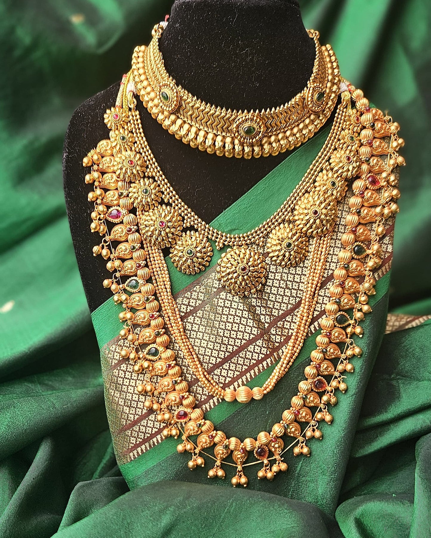 Vadhu Bridal Set