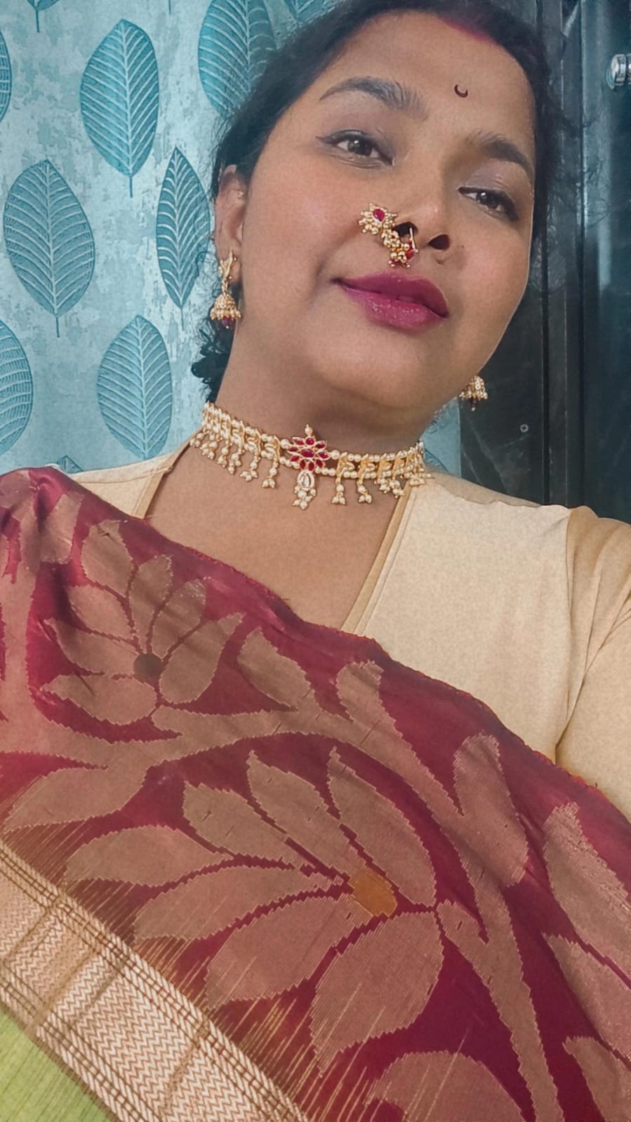 Rajasvi बेलपान - Choker