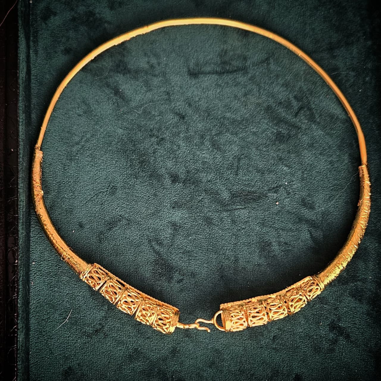 Mhalsa Pramparik Sari