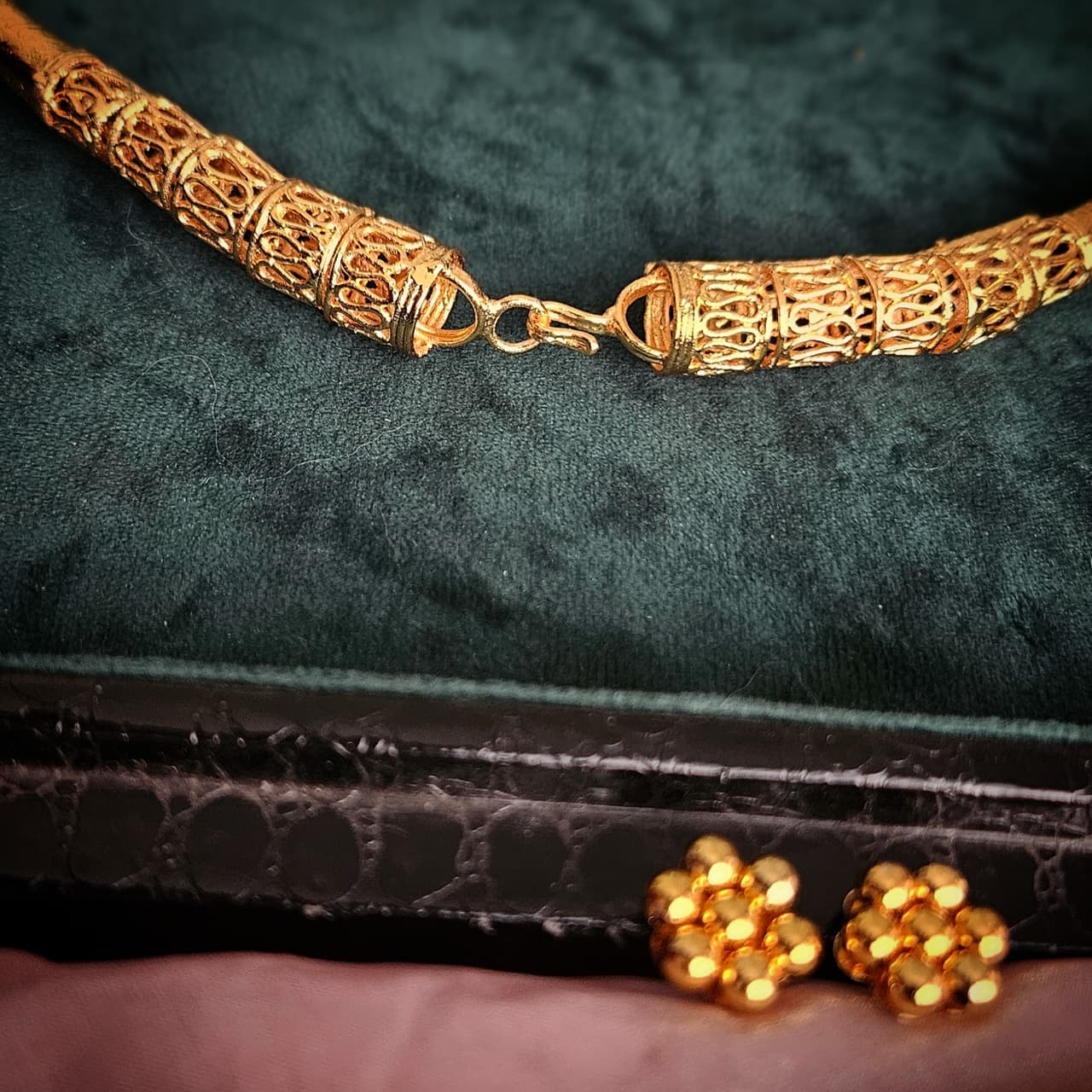 Mhalsa Pramparik Sari